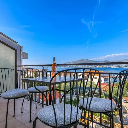 Appartement Mara *