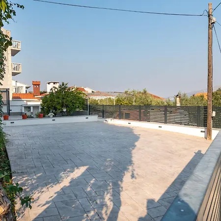 Apartment Mara Trogir