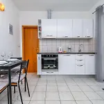 Mara * Traù