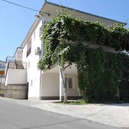 Mara Apartmán *